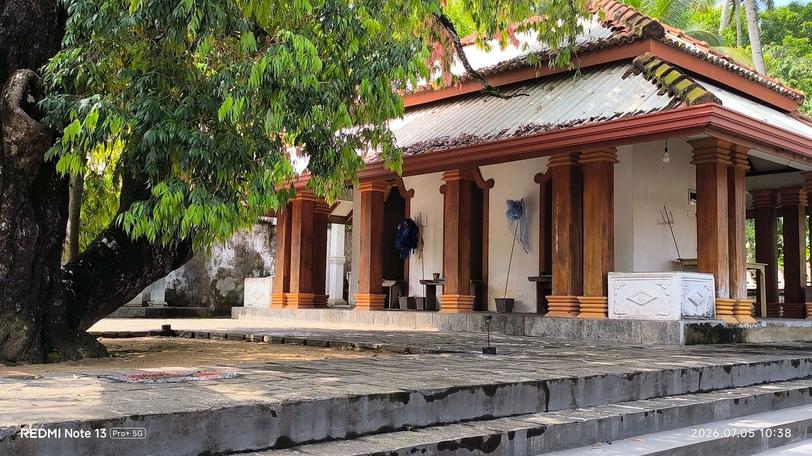 Na Bodhi Tree photo 3
